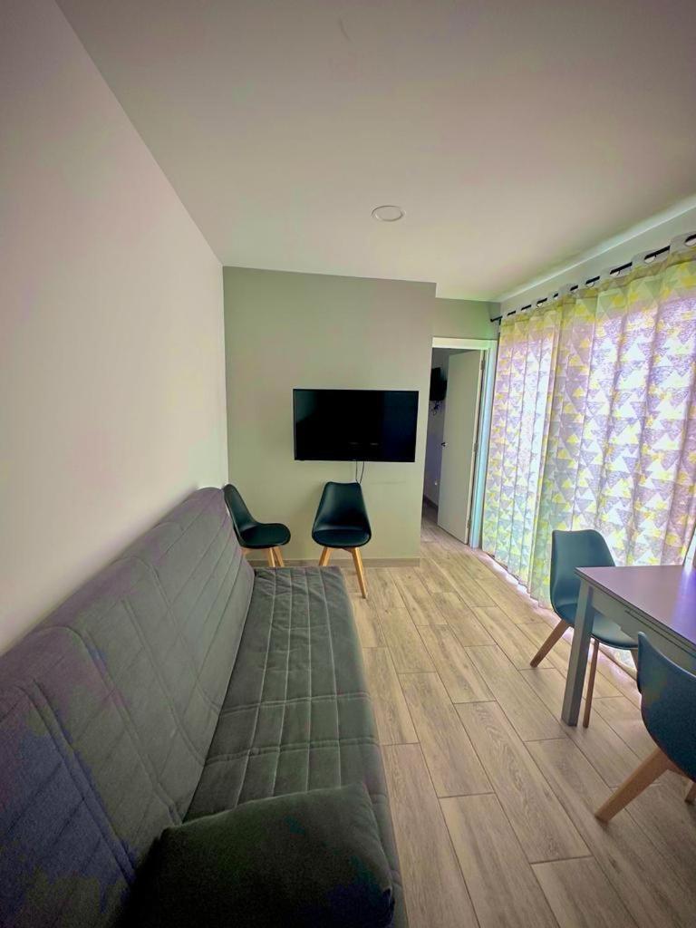 Arguineguin Beach, Penthouse Apartment And Jacuzzi Quarto foto